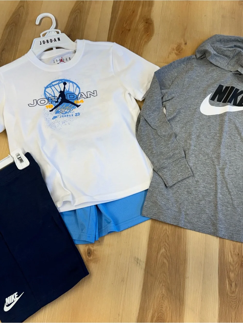 Nike Kids Matching Set White, Gray, Blue, Navy - Picture 1 of 1